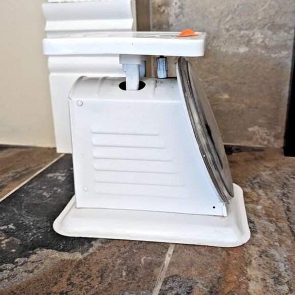 Vintage American Family Nursery Scale - Picture 3 of 7